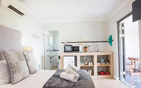 401 Rozendal Cottages